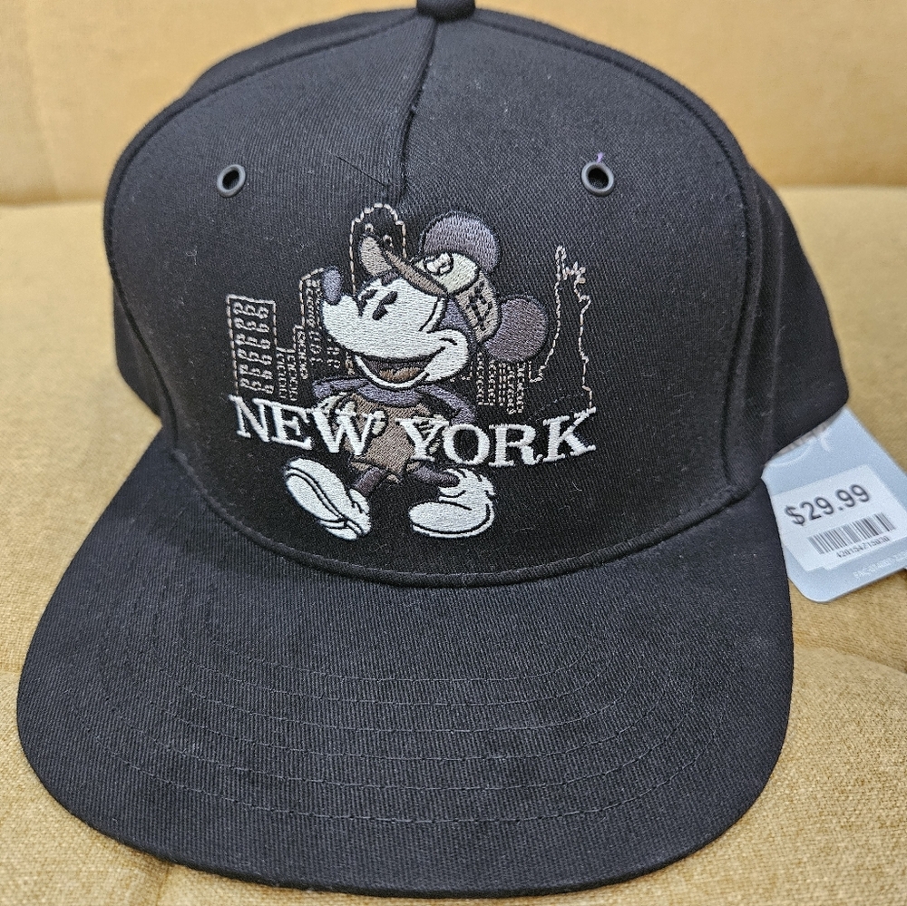 Disney Black New York Mickey Mouse Hat NWT